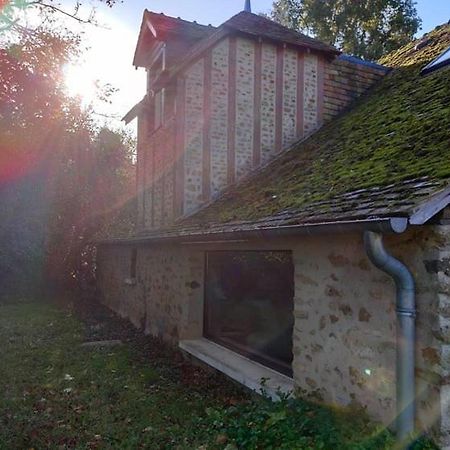 "Reves De Gamins", Gite De Campagne "La Camusiere" Proche Du Pole Europeen Et 24H Champagné Exterior photo