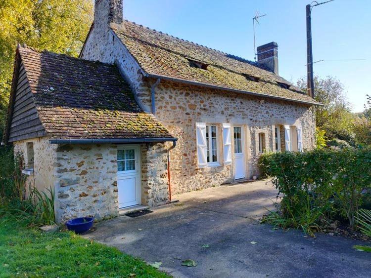 "Reves De Gamins", Gite De Campagne "La Camusiere" Proche Du Pole Europeen Et 24H Champagné Exterior photo